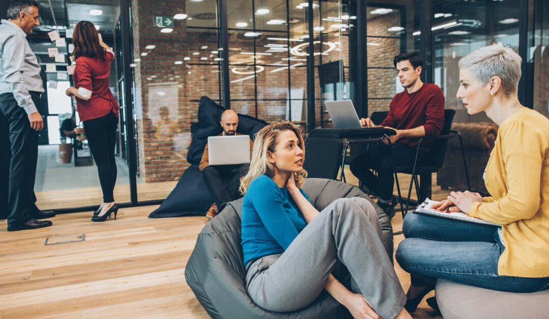6 beneficios de trabajar en un coworking que lo hacen una opción ideal para freelancers y pequeñas empresas